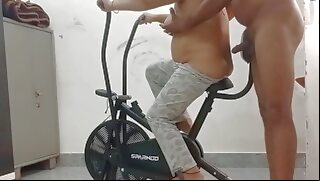 Indian Desi chudankbhabi sex with cycling exsasis machine and fucking our husband very hard funny anal bbw